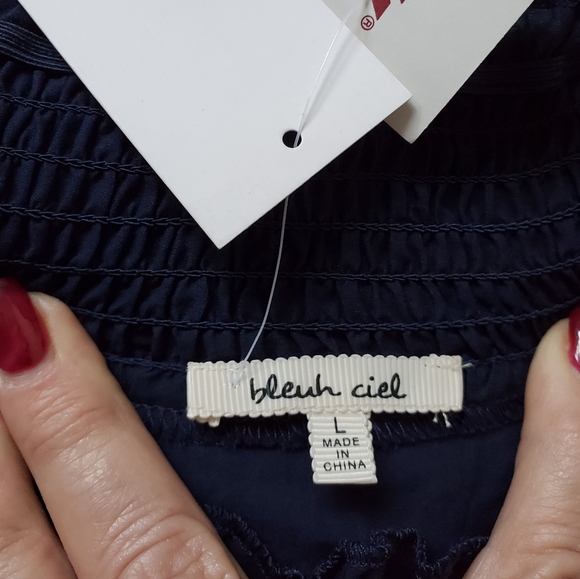 Bleuh Ciel Off Shoulder Top Navy with Emb Large - Picture 4 of 5